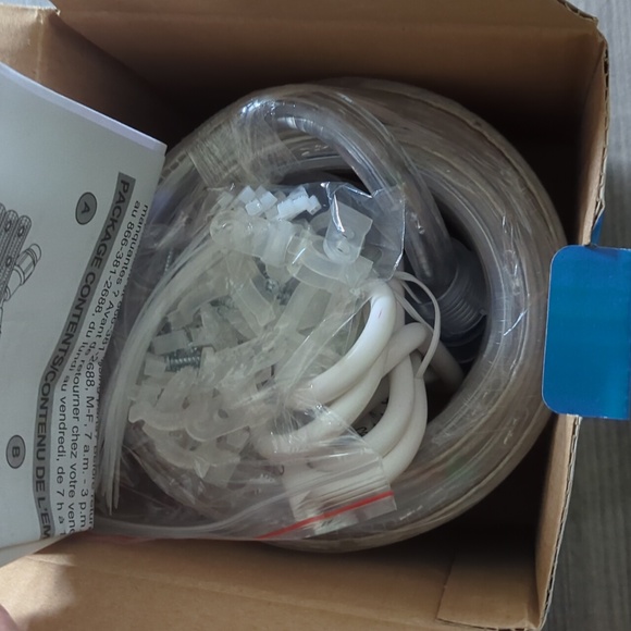 LED Rope Light 18ft indoor/outdoor use - Picture 3 of 3